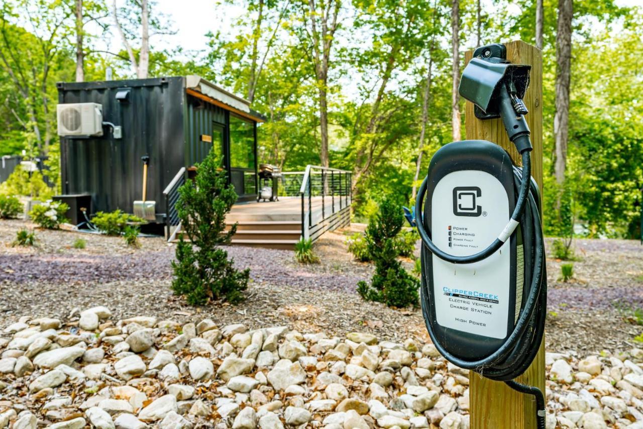 Riverside Tiny Cabin W Hot Tub, Fire Pit, & Kayaks Rileyville Экстерьер фото